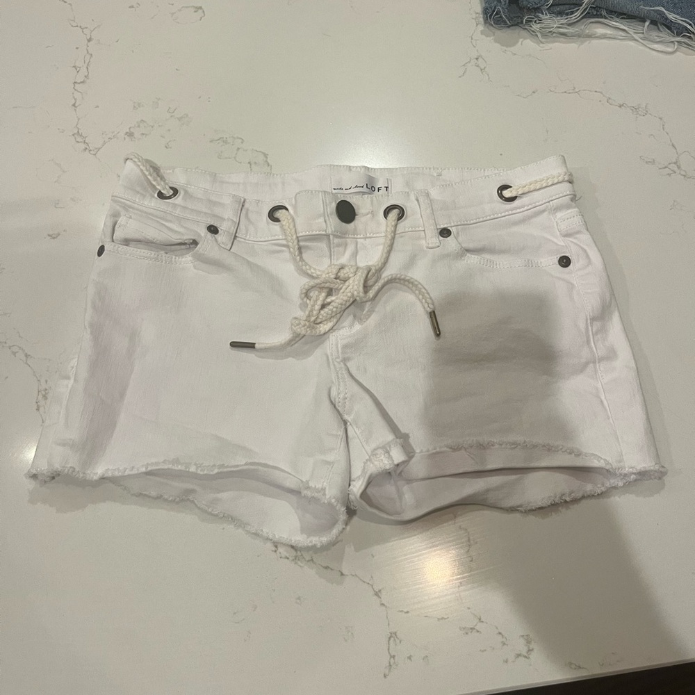 Loft white jean shorts size 00 but run bigggg